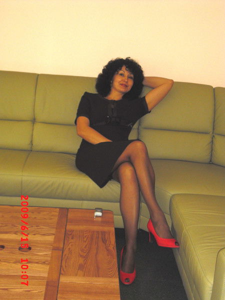 Лариса Волохатюк