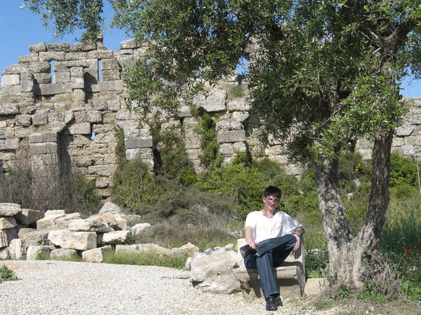 Андрей Богданов