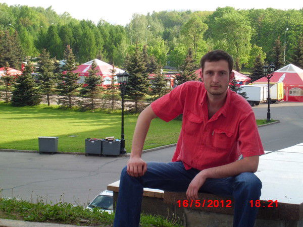 Денис Петренко