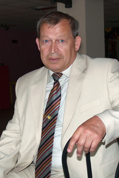 Николай Стамов