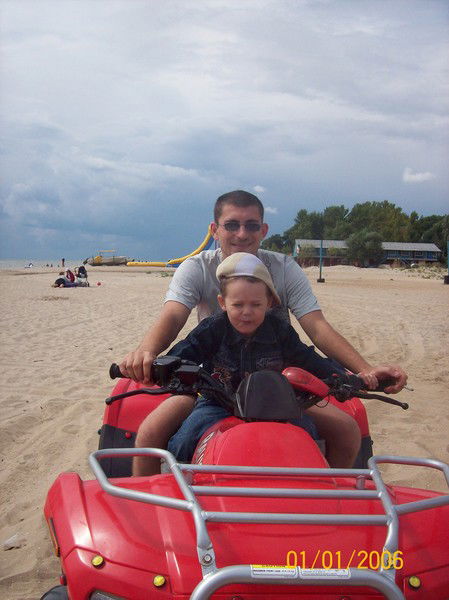 Дима Яготинец