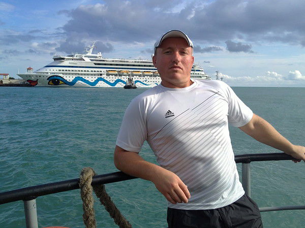 Роман Баринов