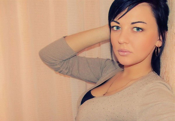 Яна Костына