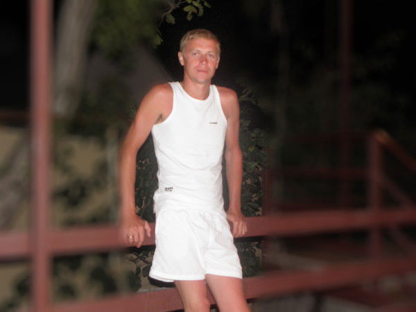 Артем Старостин