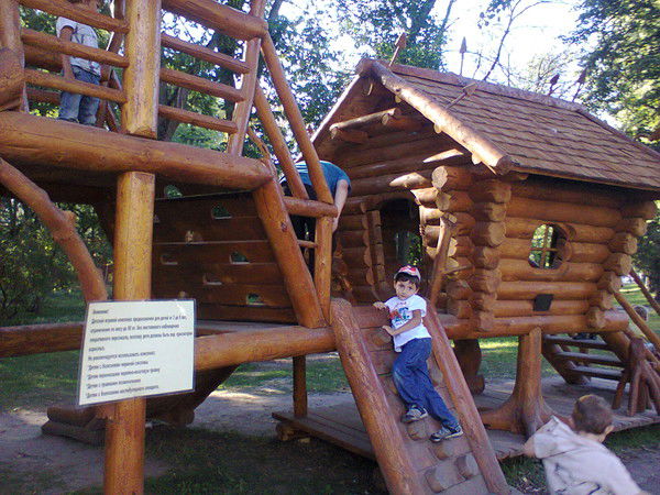 Жамият Алиханова