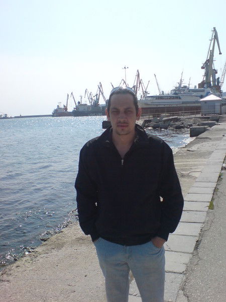 Саня Колесник