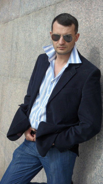 Артём Ахметжанов