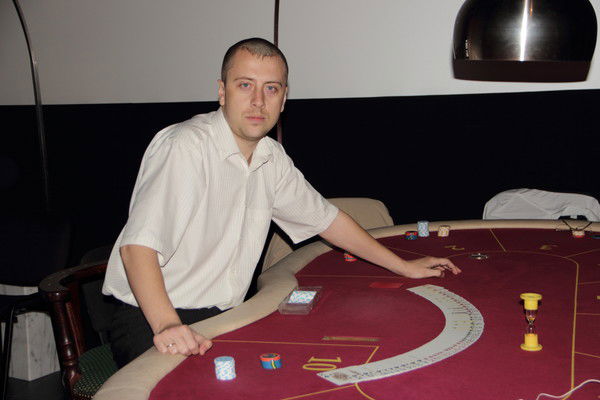 Анатолий Белоног