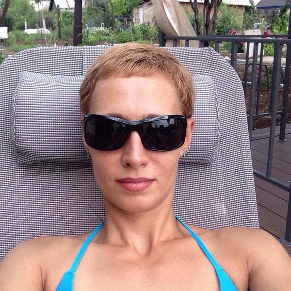 Нефедова Елена