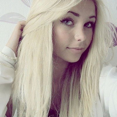 Элина Захарова