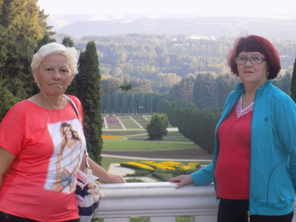 Лариса Луговская