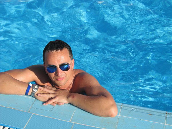 Максим Гоношилов