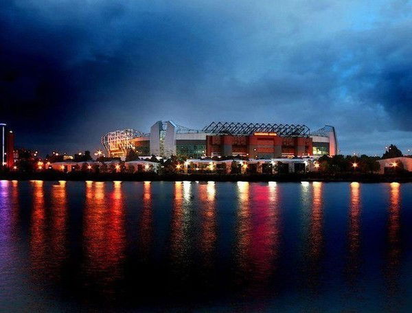 Олег Новиков