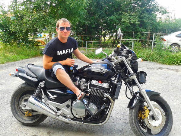 Александр Волков