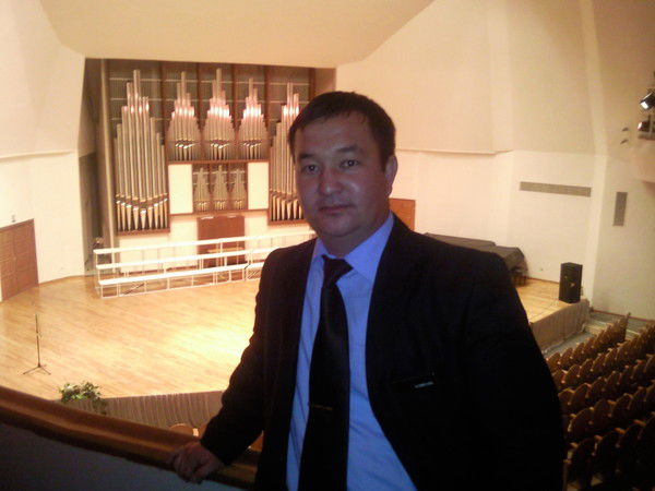 Азимхан Шеркешов