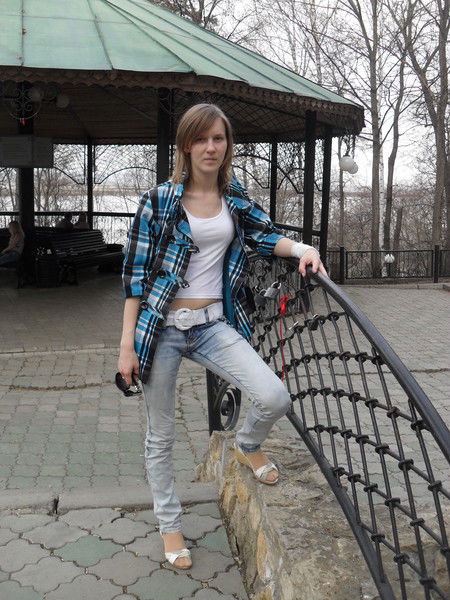 Анна Захарова