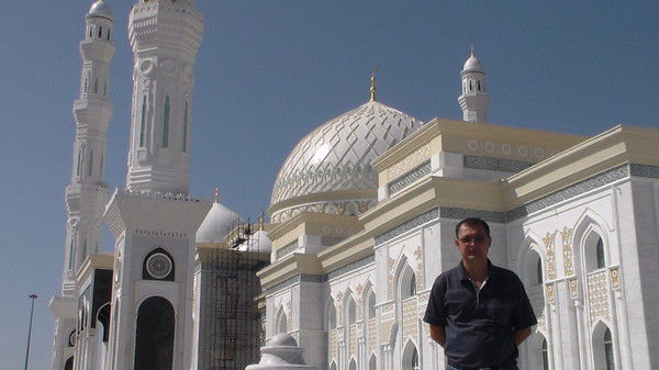 Еркин Лесбаев