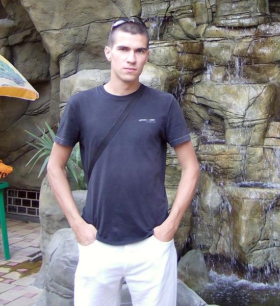 Олег Озеров