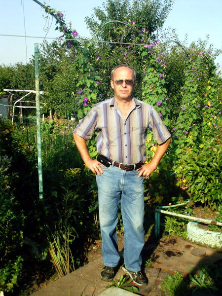 Володя Запаольских