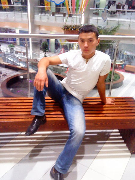 Асхат Ракишев