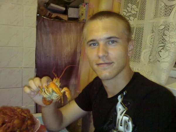 Влад Иванов