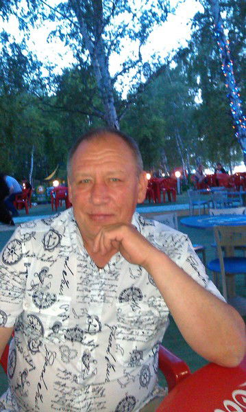 Владислав Сазонов