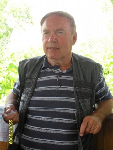 Леонид Петров