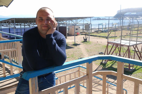 Жека Ледяев