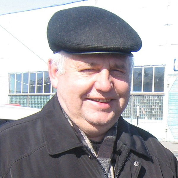 Николай Петренко