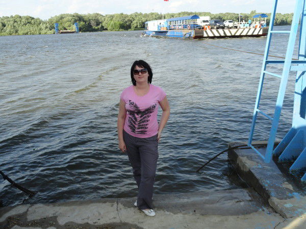 Анна Леонова