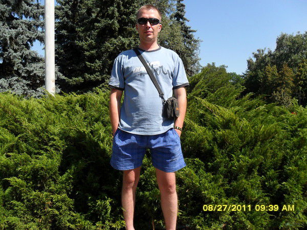 Юрий Петров