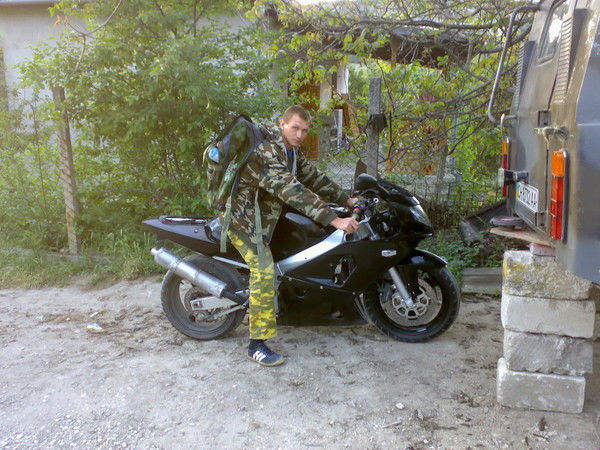 Артём Крамаров