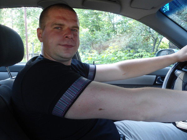 Толян Харин