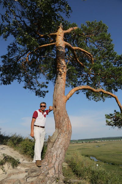 Евгений Ларин