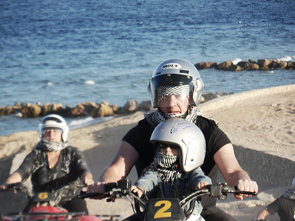 Иван Иванов