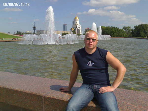 Сергей Левченков