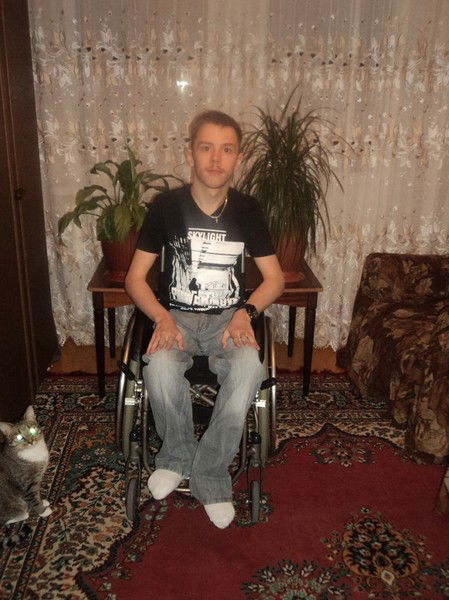 Антон Власенко