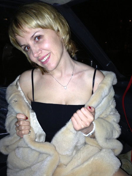 Злата Попова