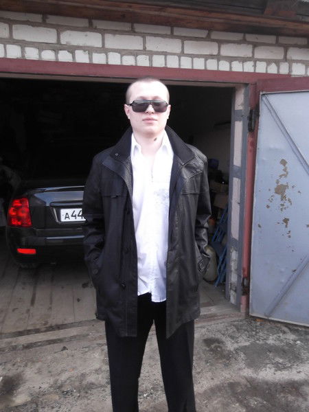 Андрей Волков