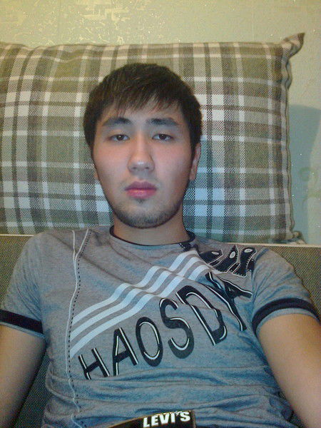 Азат Асемханов