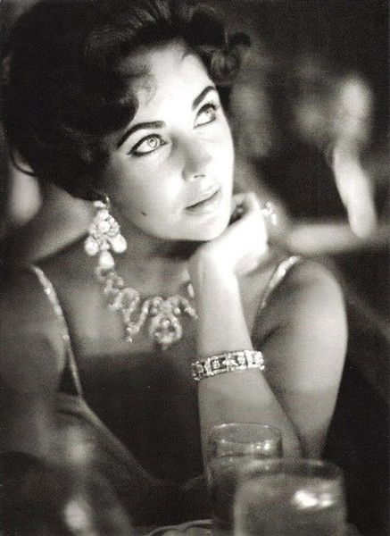 Елена Исаева