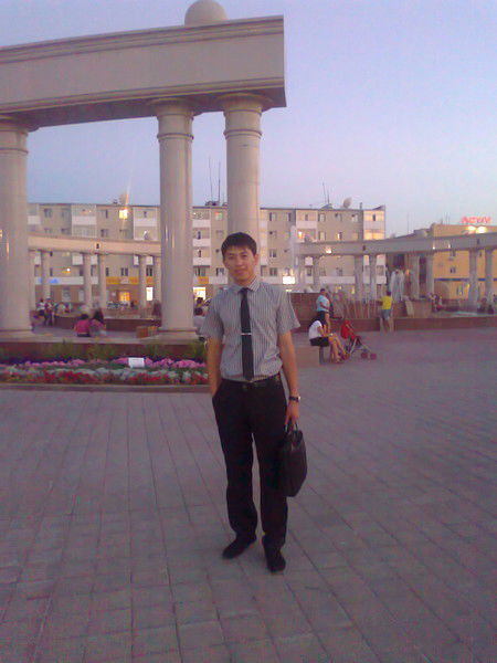 Алибек Смаков