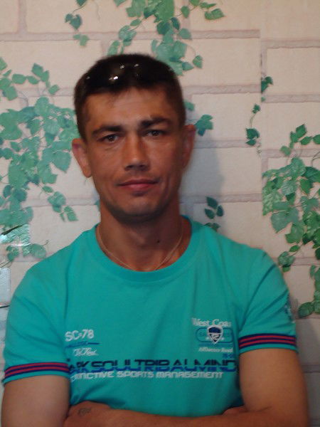 Виктор Иванов