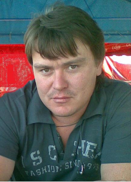 Александр Голуцкий