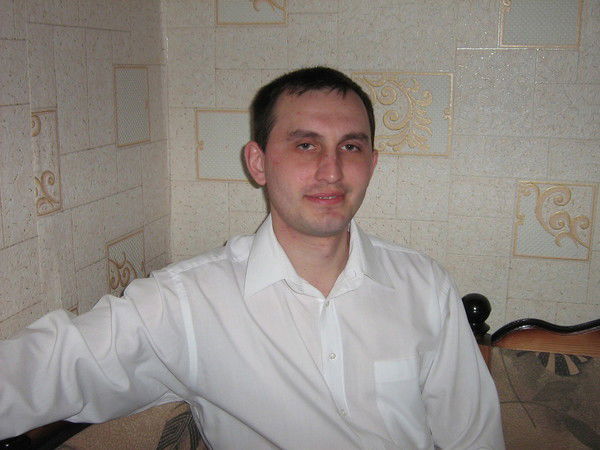 Руслан Петров