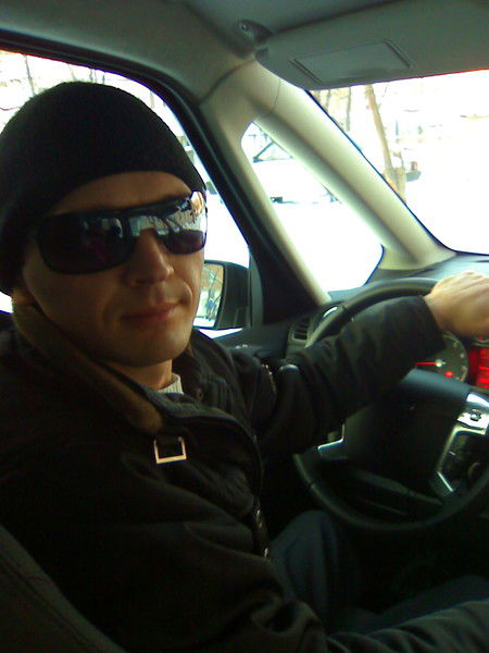 Денис Колябин