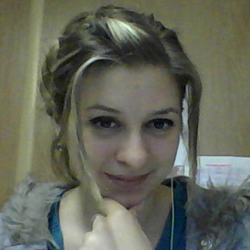 Елена Любимова