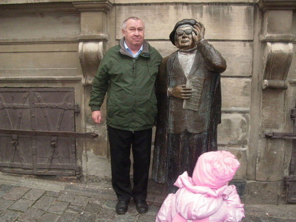 Виктор Панфилов