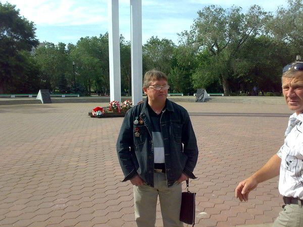 Дмитрий ******