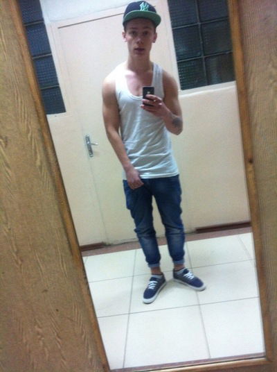 Женя Коновалов